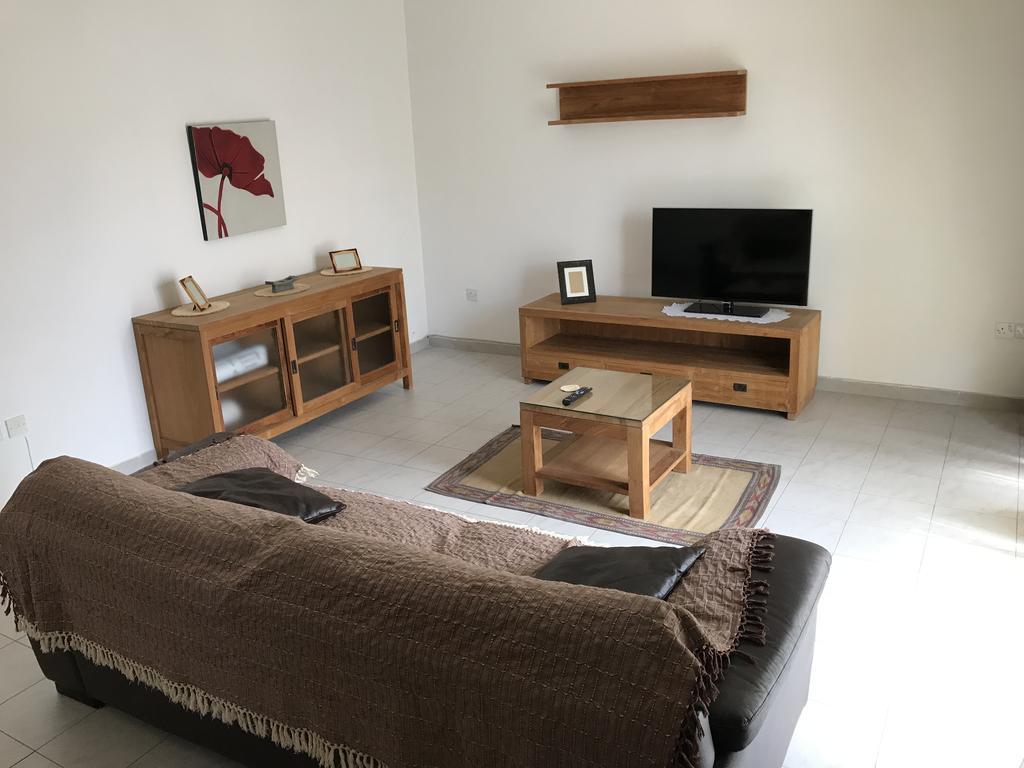 Swieqi Semi Detached Maisonette St. Julian's Exteriör bild