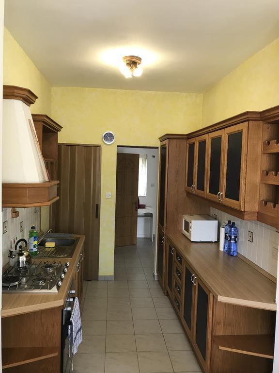 Swieqi Semi Detached Maisonette St. Julian's Exteriör bild